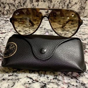 Ray-Ban CATS 5000 CLASSIC - Women’s Sunglasses
